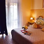 Aparthotel Venice Lion Residence Free Private Parking Easy Access Venice