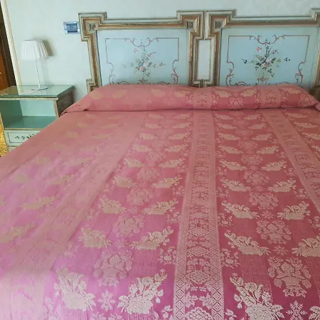 Venice Lion Free Private Parking Easy Access Venice 5* Mestre