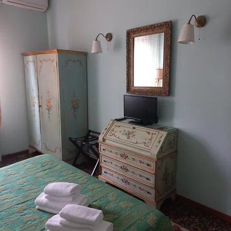 Venice Lion Free Private Parking Easy Access Venice 5*