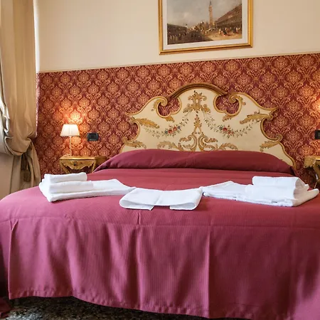 Aparthotel Venice Lion Free Private Parking Easy Access Venice