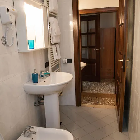 Aparthotel Venice Lion Free Private Parking Easy Access Venice