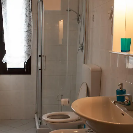 Aparthotel Venice Lion Free Private Parking Easy Access Venice 5*