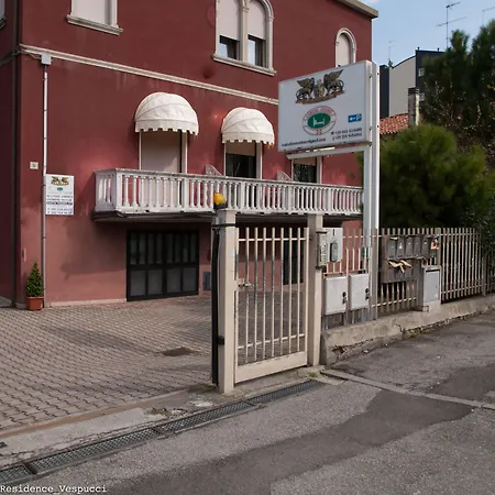 Venice Lion - Vespucci Apartahotel 5*