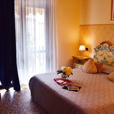 Venice Lion Free Private Parking Easy Access Venice 5*