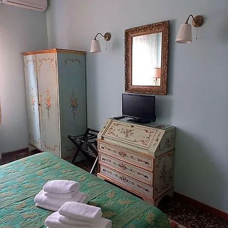Venice Lion Free Private Parking Easy Access Venice 5* Mestre