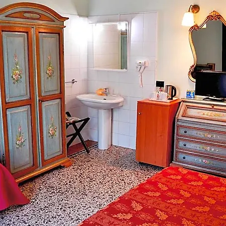 Apartahotel Venice Lion Free Private Parking Easy Access Venice 5*