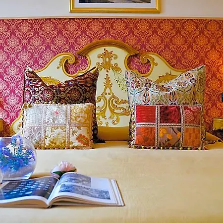 Venice Lion Free Private Parking Easy Access Venice Apartahotel 5*
