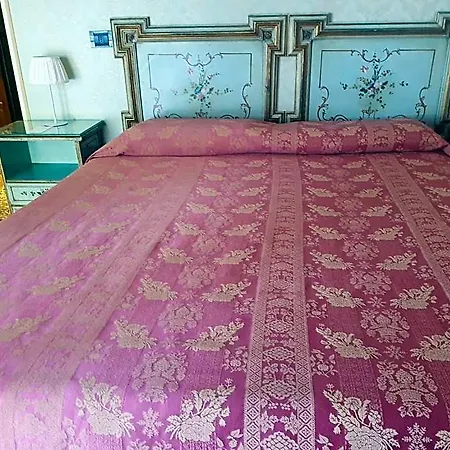 Apartahotel Venice Lion Free Private Parking Easy Access Venice 5*