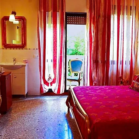 Apartahotel Venice Lion Free Private Parking Easy Access Venice 5*