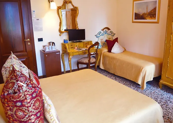 Venice Lion - Vespucci Mestre