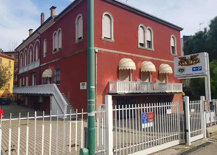 Venice Lion - Vespucci 5* Mestre