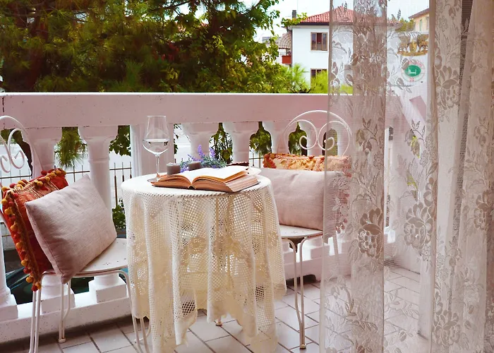 Venice Lion - Vespucci Apartahotel Mestre